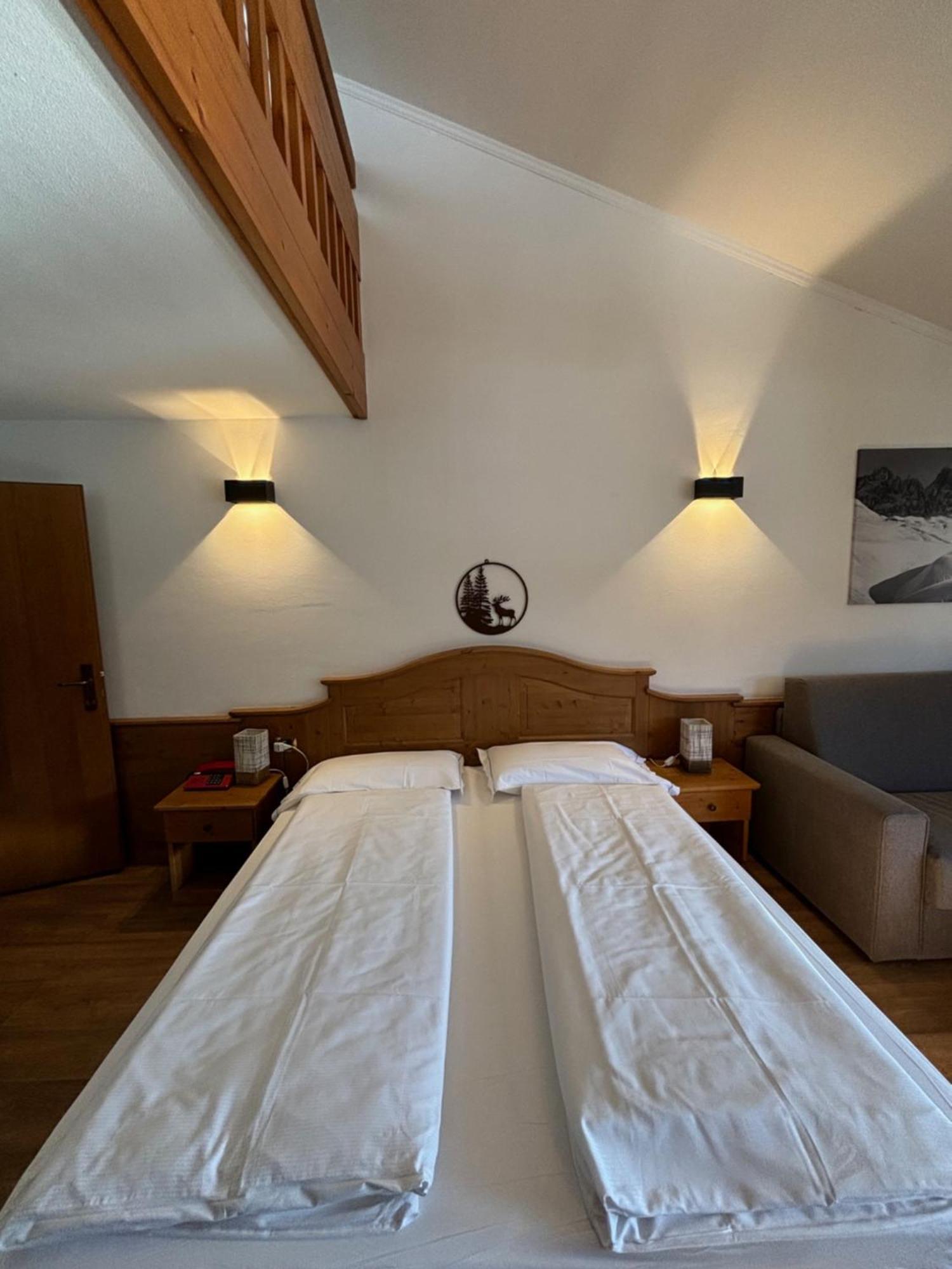 Hotel San Martino Сан-Мартіно-ді-Кастроцца Екстер'єр фото