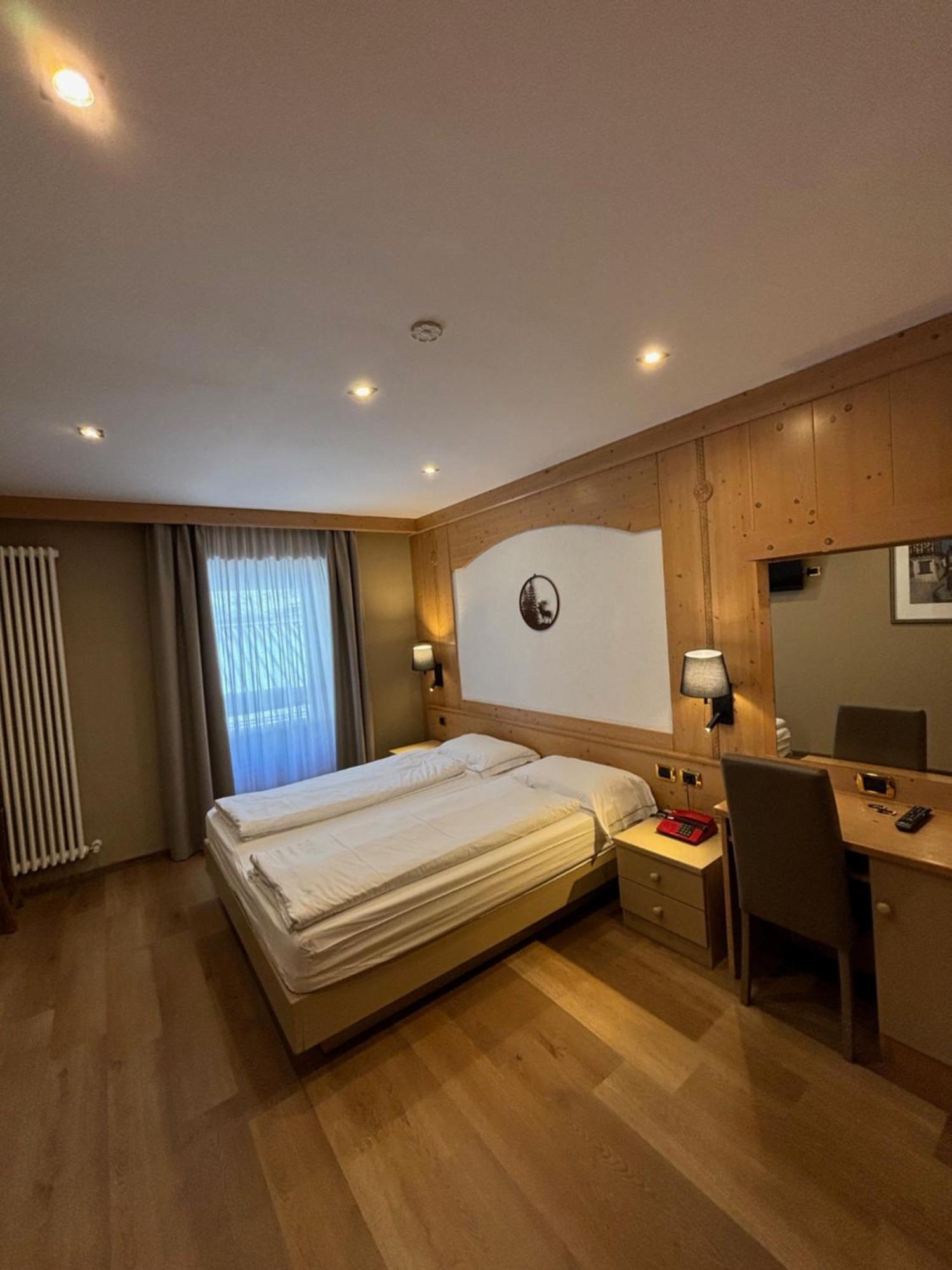 Hotel San Martino Сан-Мартіно-ді-Кастроцца Екстер'єр фото